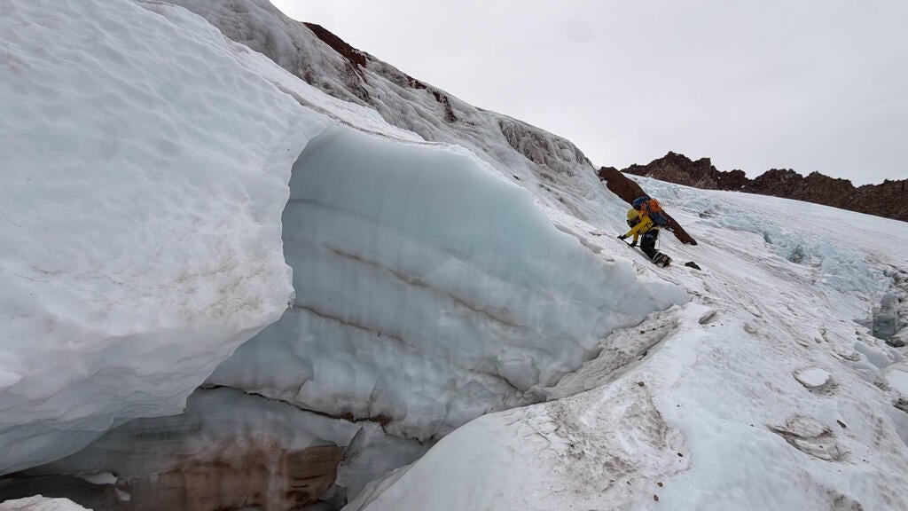 Florida man injured climbing California's Mount Shasta rescued after 2 nights in freezing temps — CBS Bay Area (KPIX), Woodside Health news