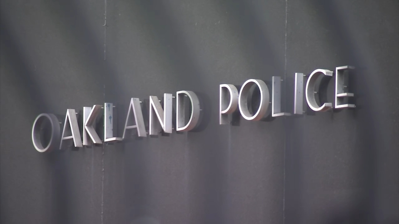 Oakland 911 outage disrupts emergency response; calls being routed to Alameda Co. Sheriff's Office
       — ABC 7 Bay Area