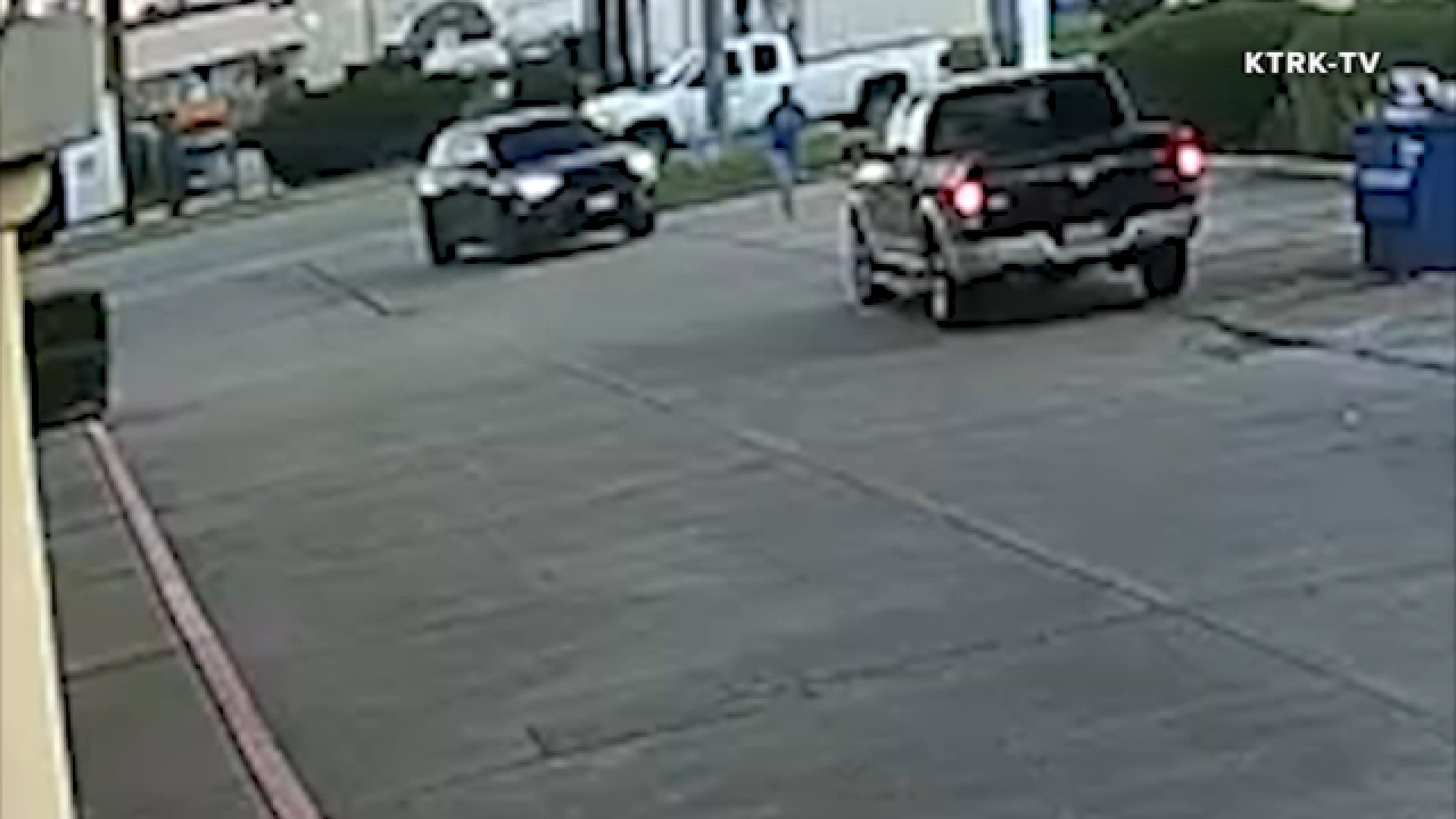 Texas prosecutor says ICE agent appeared to intentionally strike man with vehicle in Houston
— ABC 7 Bay Area, Woodside Community news