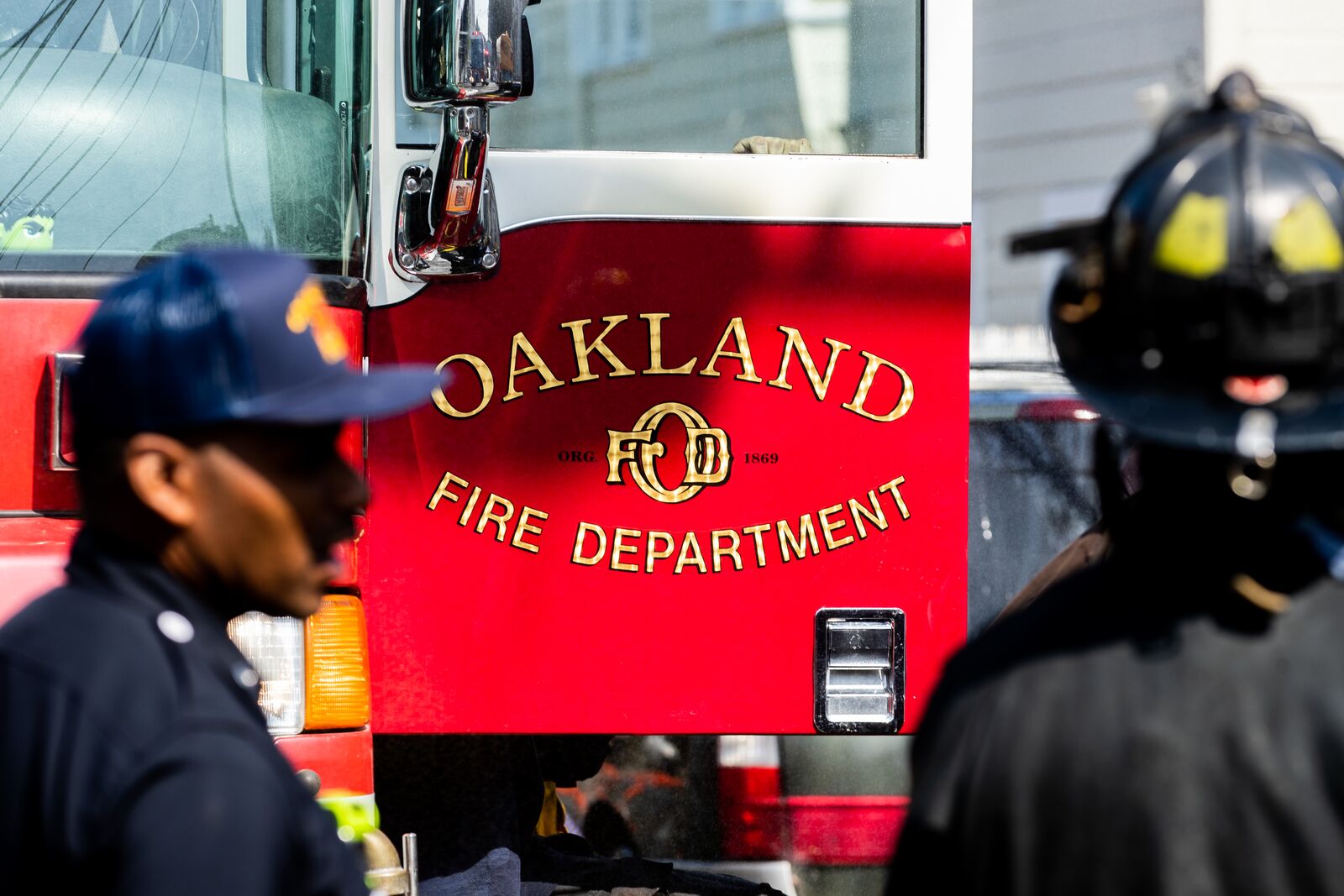 Firefighters are battling a fire in the Oakland-Berkeley hills — The Oaklandside, Woodside Community news