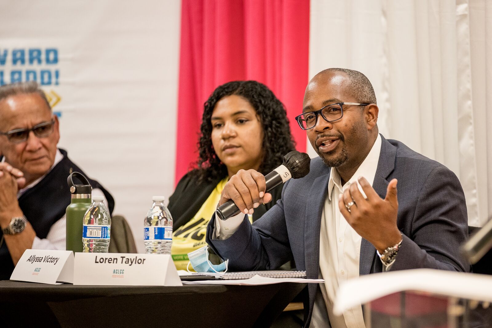 Thwarted in 2022’s mayoral election, Loren Taylor watches Thao in the hot seat — The Oaklandside, Woodside Arts news