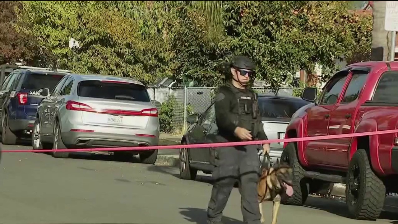 Man barricades in San Jose home after allegedly attacking neighbor with machete — KTVU FOX 2 Bay Area, Woodside Community news