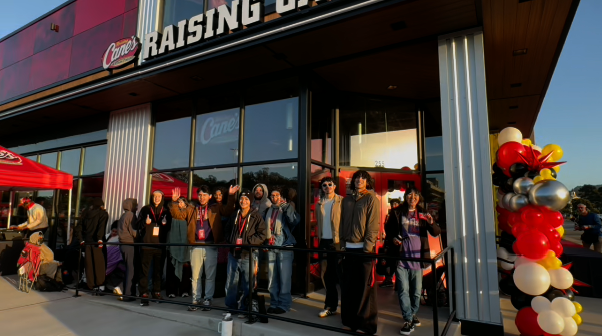 This Bay Area city got its second Raising Cane's in a span of weeks, drawing hundreds for the grand opening — KTVU FOX 2 Bay Area, Woodside Dining news