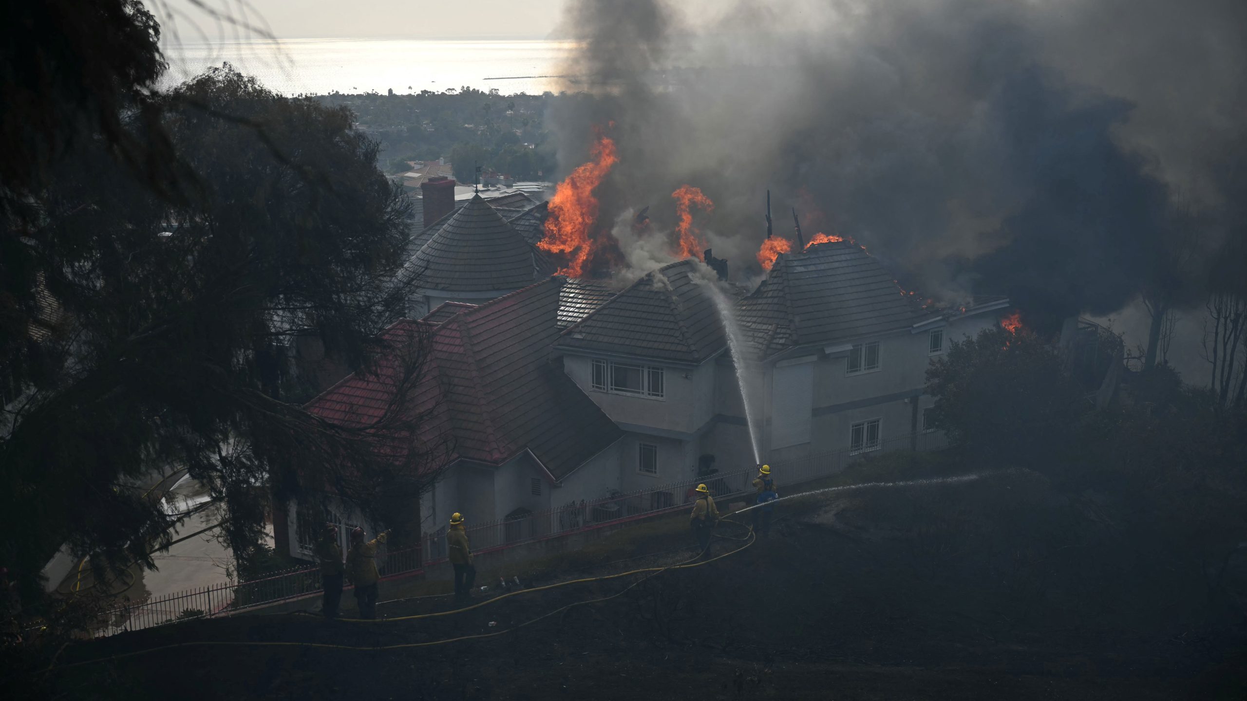 Norte Fire in California threatens homes, forces evacuations — KTVU FOX 2 Bay Area, Woodside Community news