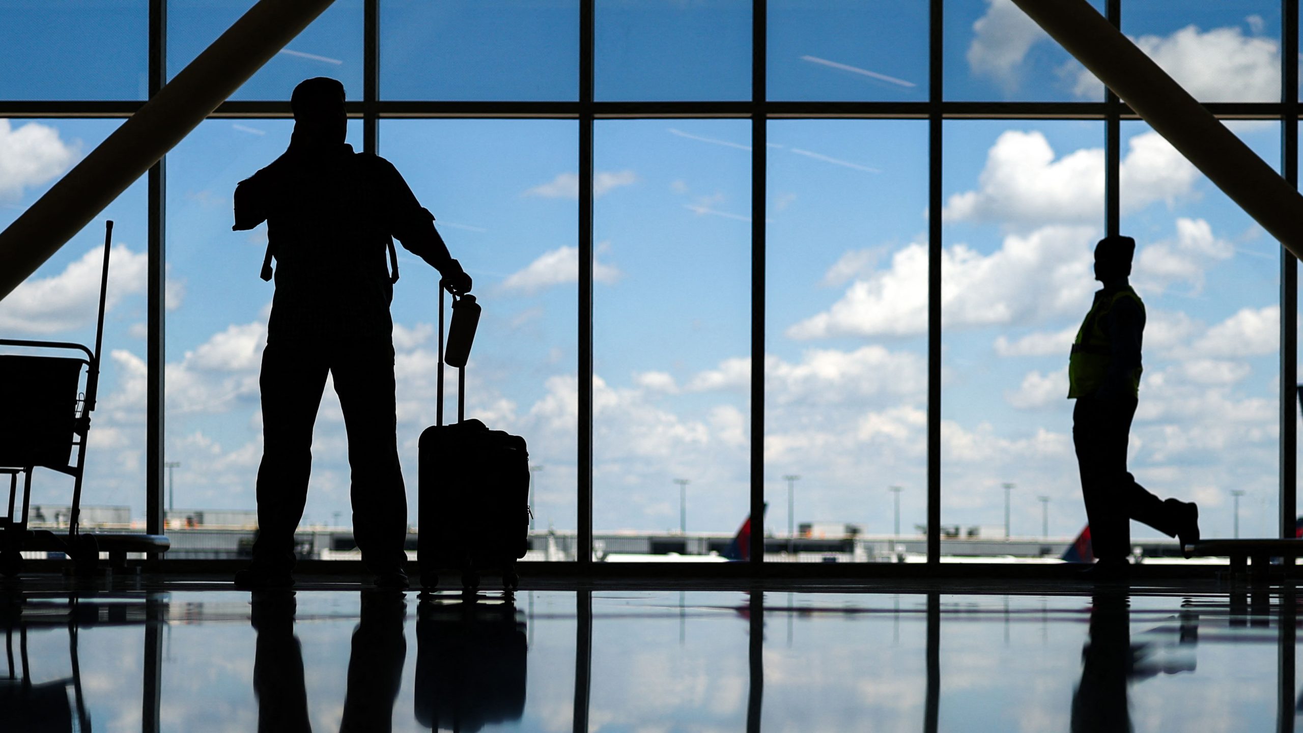This airline received top marks in several categories in annual Forbes Travel Guide awards — KTVU FOX 2 Bay Area, Woodside Community news